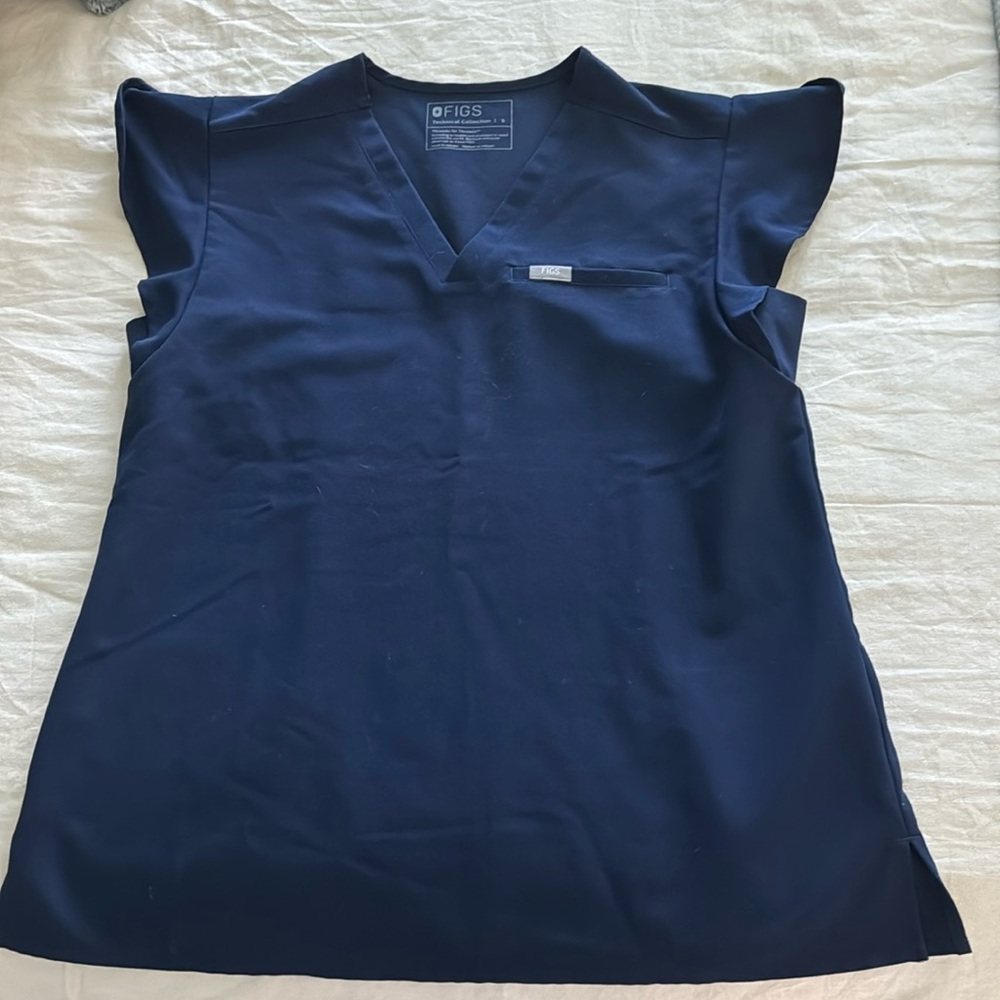 Figs flutter sleeve